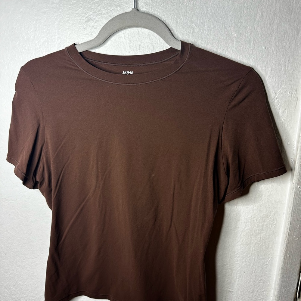 Skims t shirt